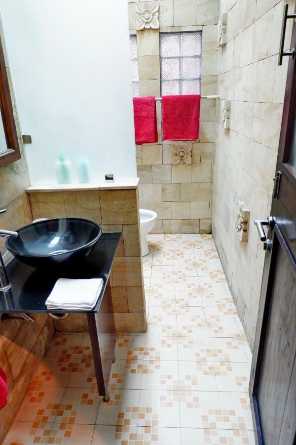 The Sawah Home Hotel Γιογκιακάρτα Εξωτερικό φωτογραφία